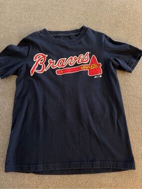 Genuine Merchandise Navy Braves Tee with Red Logo Acuña Jr Youth Size S (8)